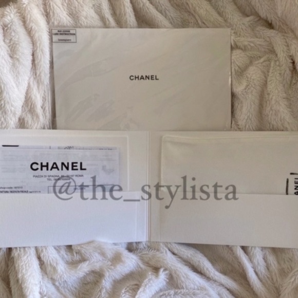 NEW - Chanel Executive Cerf Shopping Tote in Brown - Picture 14 of 14